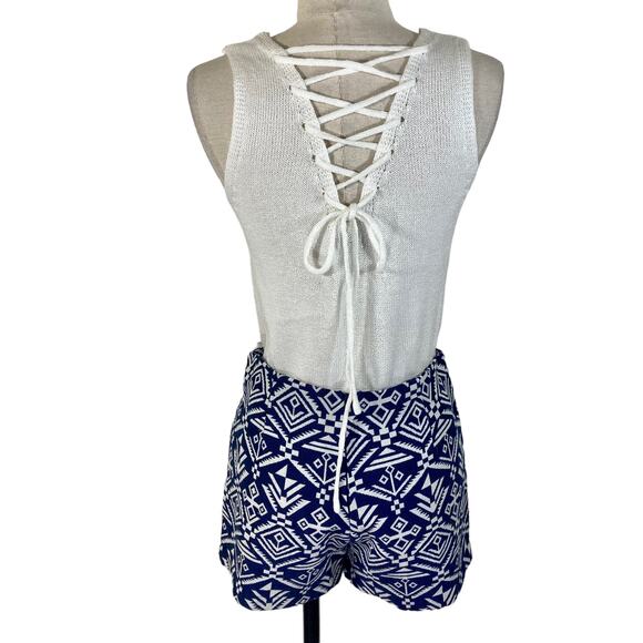 Gianni Bini navy white shorts ladies small geometric tribal print high rise - Picture 6 of 6